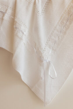 ⁦שמיכת לואי - לבנה⁩ – תמונה ⁦2⁩