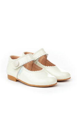 נעל ליידי לק - שמנת